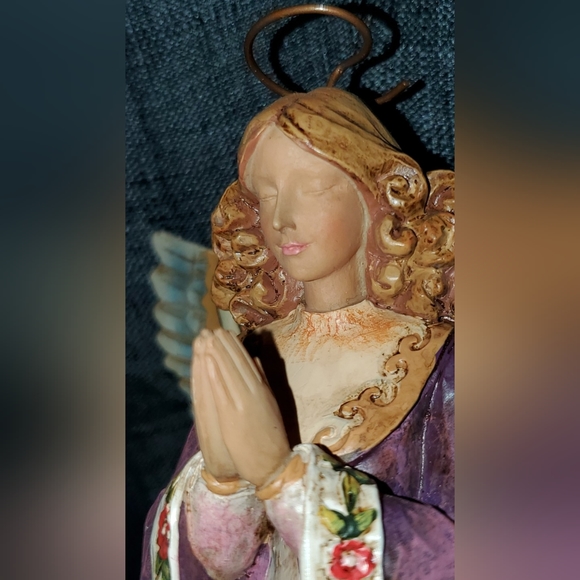 Jim Shore Heartwood Angel Prayer of Thankfulness Bless This Family - Picture 9 of 10